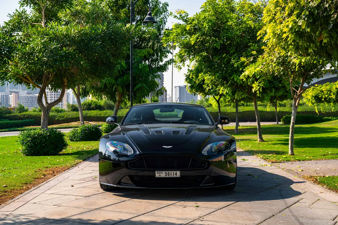 2014 Aston Martin V12 Vantage (2010-2018) - Image 2 of 21
