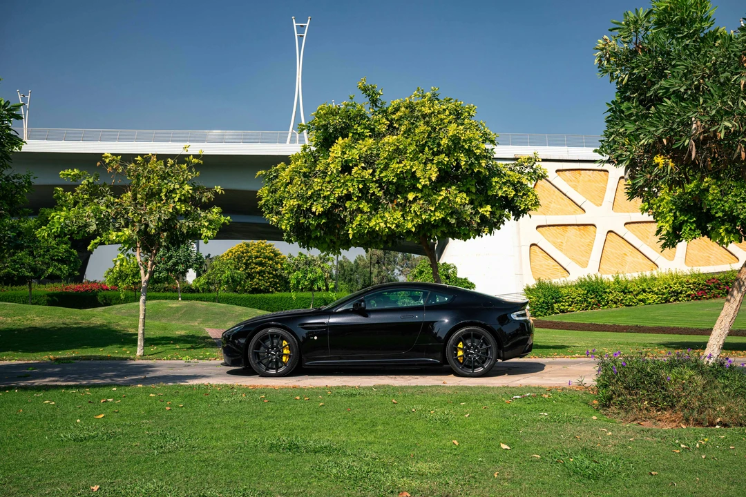 2014 Aston Martin V12 Vantage (2010-2018) - Image 10 of 21