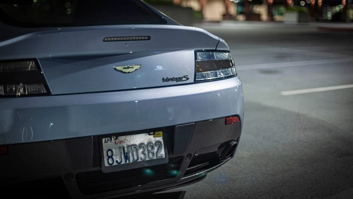 2014 Aston Martin Vantage - Image 19 of 26