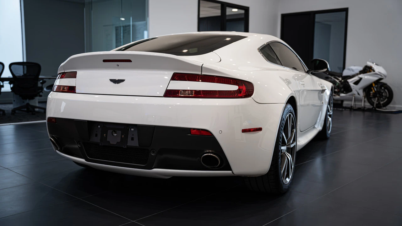 2014 Aston Martin V8 Vantage (2006-2017) - Image 3 of 17