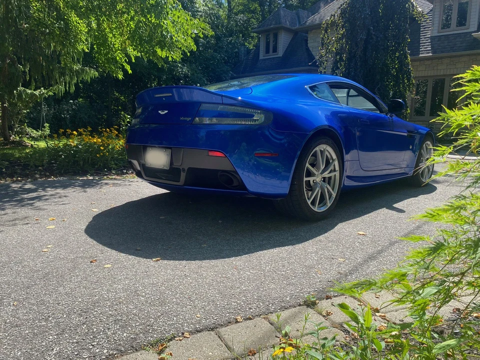 2014 Aston Martin V8 Vantage (2006-2017) - Image 9 of 31