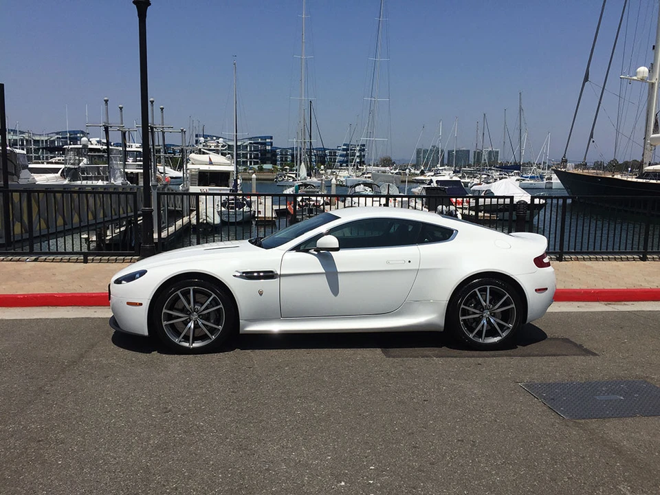 2014 Aston Martin V8 Vantage (2006-2017) - Image 2 of 10