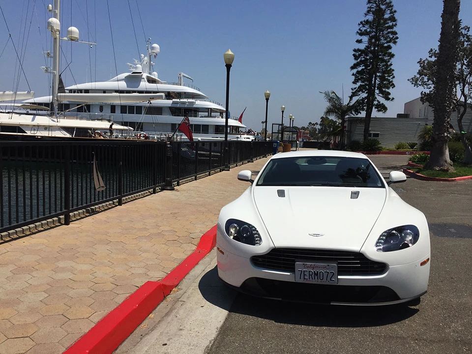 2014 Aston Martin V8 Vantage (2006-2017) - Image 4 of 10