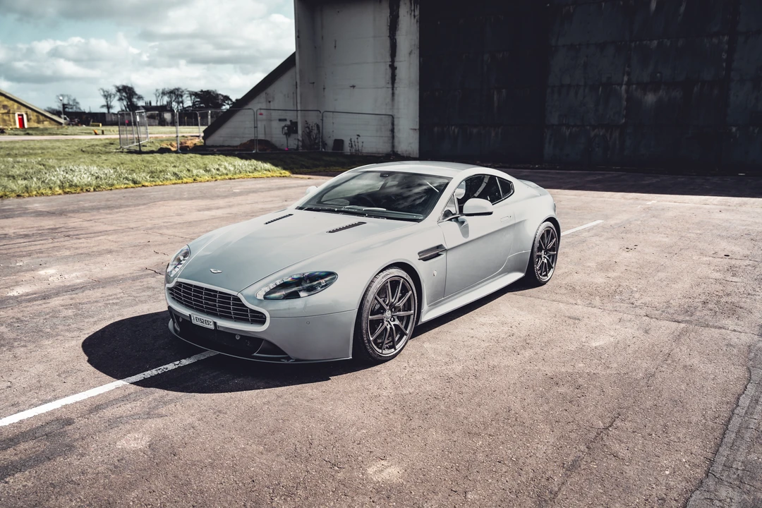 2014 Aston Martin V8 Vantage (2006-2017) - Image 9 of 31