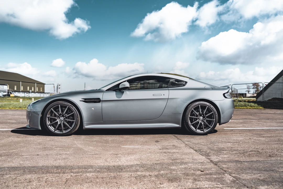 2014 Aston Martin V8 Vantage (2006-2017) - Image 11 of 31