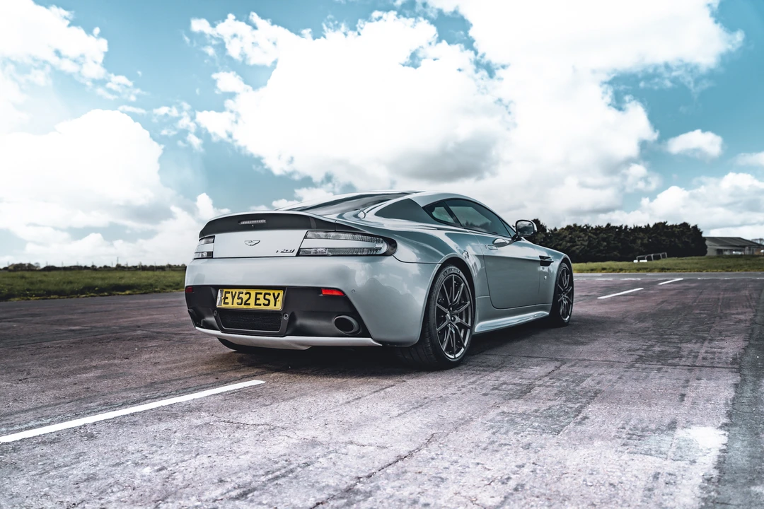 2014 Aston Martin V8 Vantage (2006-2017) - Image 14 of 31
