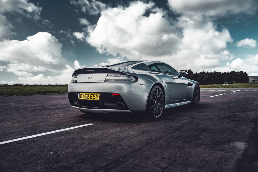 2014 Aston Martin V8 Vantage (2006-2017) - Image 15 of 31