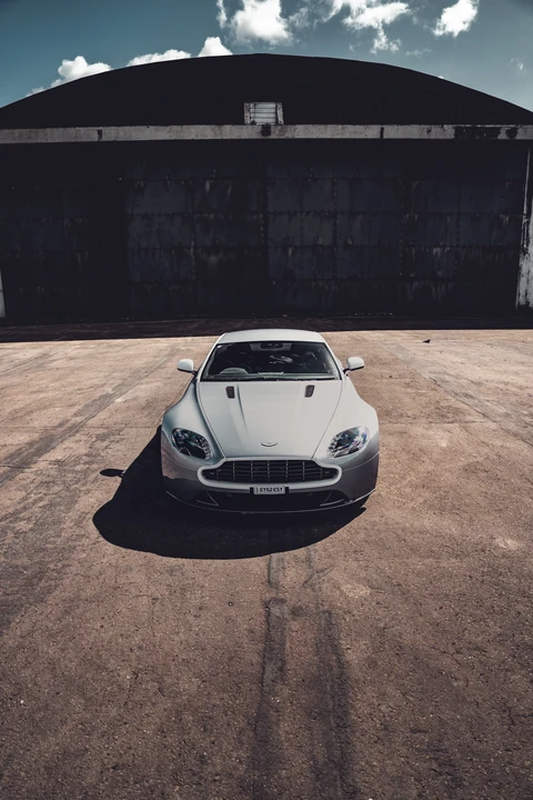 2014 Aston Martin V8 Vantage (2006-2017) - Image 25 of 31