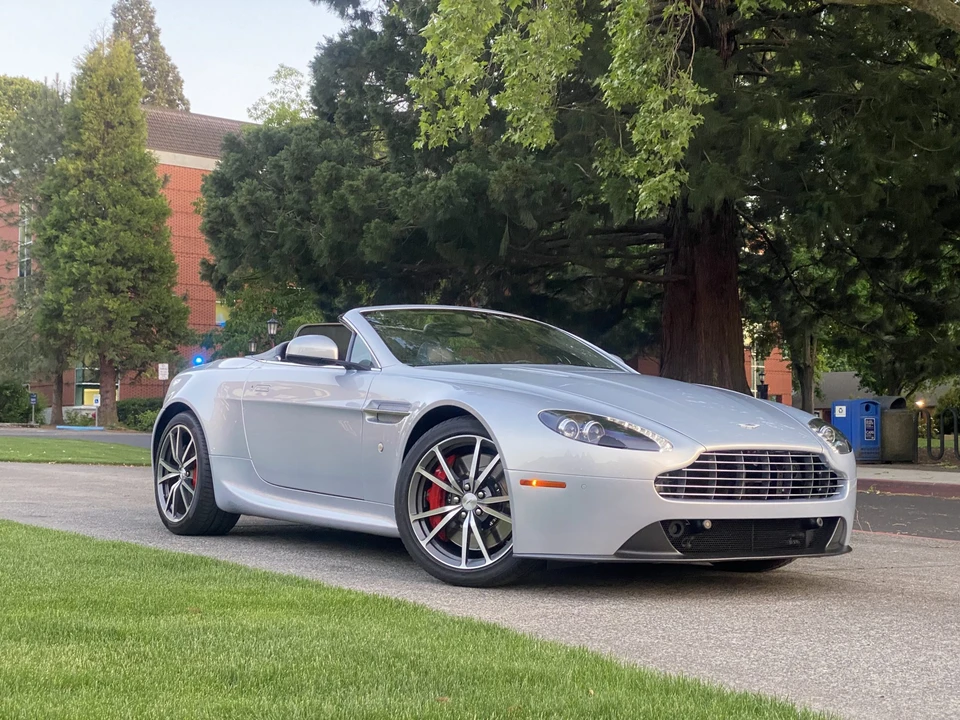 2014 Aston Martin V8 Vantage (2006-2017) - Image 8 of 31