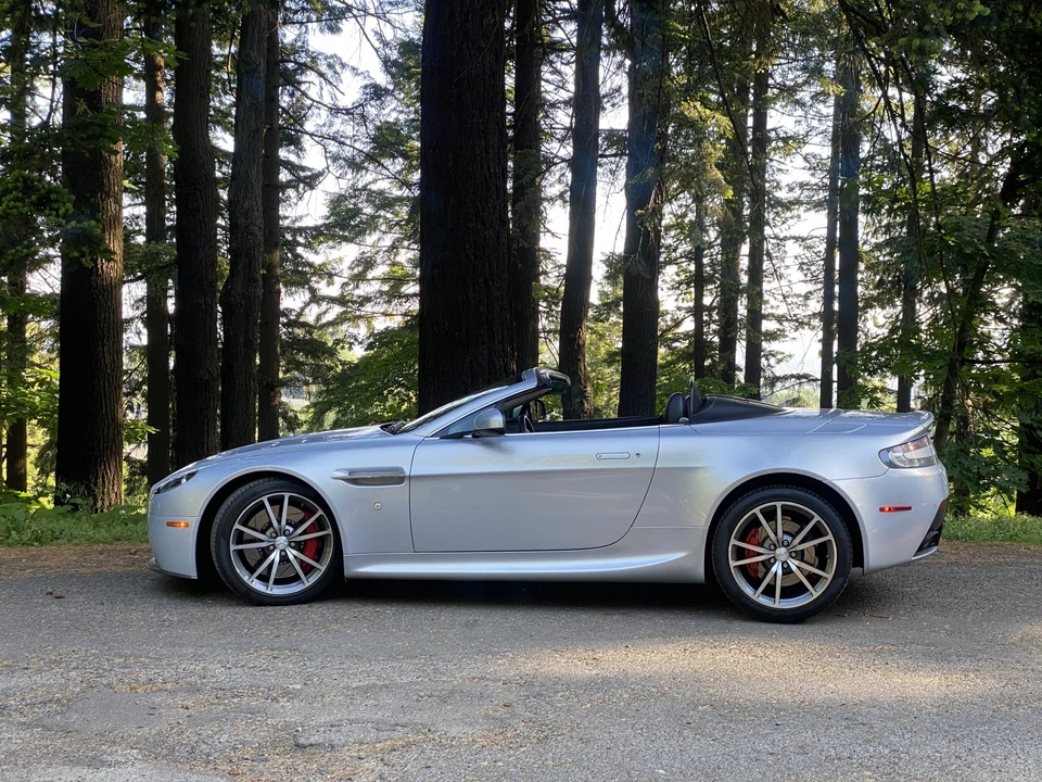2014 Aston Martin V8 Vantage (2006-2017) - Image 17 of 31