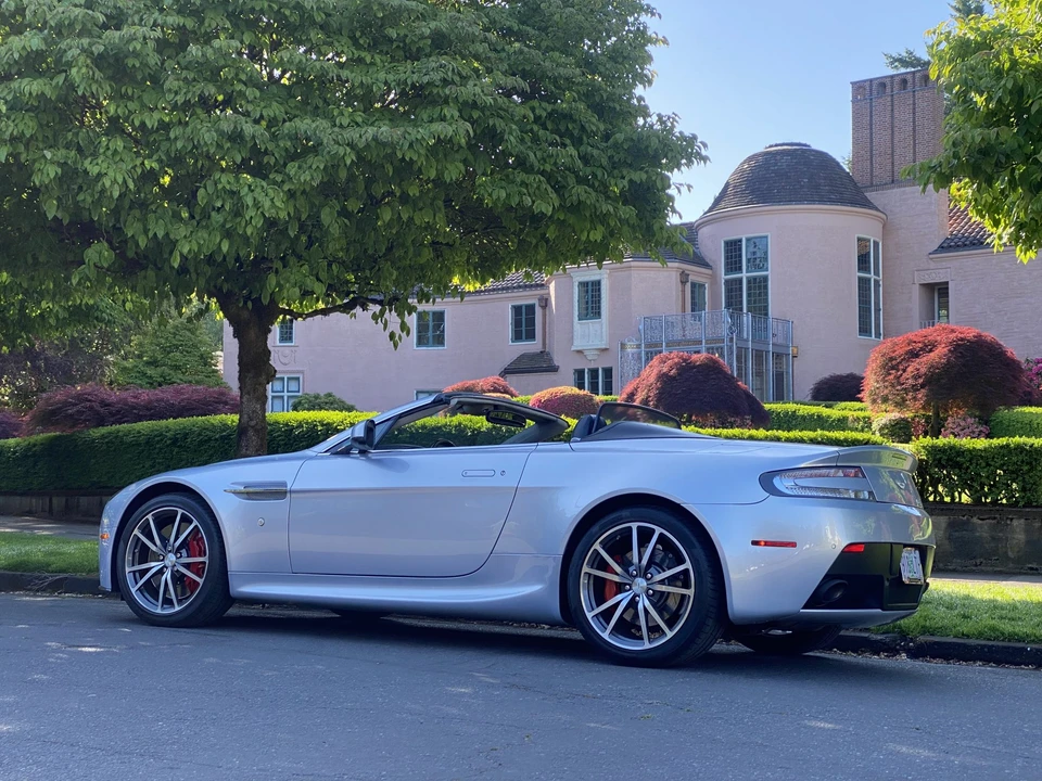2014 Aston Martin V8 Vantage (2006-2017) - Image 12 of 31