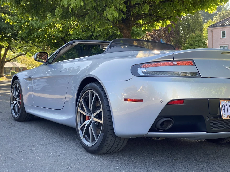 2014 Aston Martin V8 Vantage (2006-2017) - Image 24 of 31