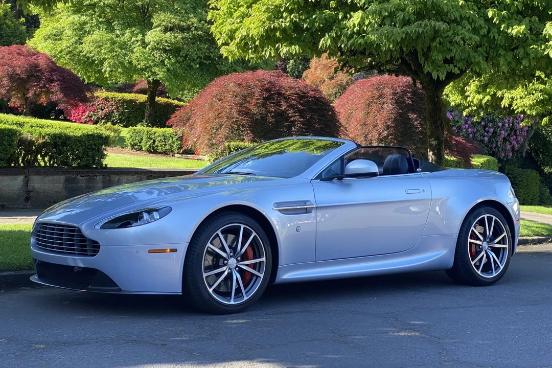 2014 Aston Martin V8 Vantage (2006-2017) - Image 1 of 31