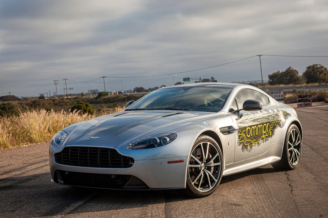 2014 Aston Martin V8 Vantage (2006-2017) - Image 1 of 31