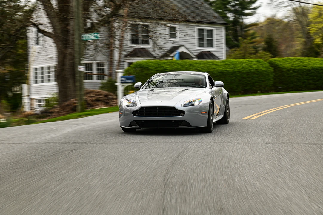 2014 Aston Martin V8 Vantage (2006-2017) - Image 4 of 31