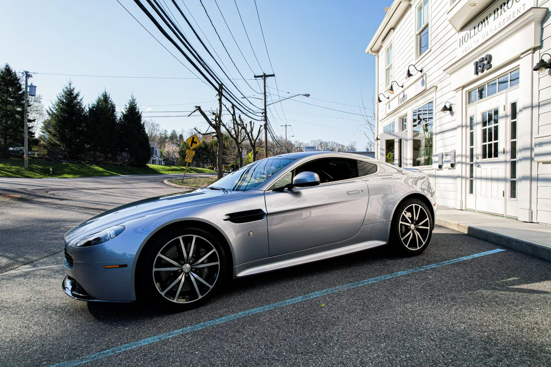 2014 Aston Martin V8 Vantage (2006-2017) - Image 28 of 31