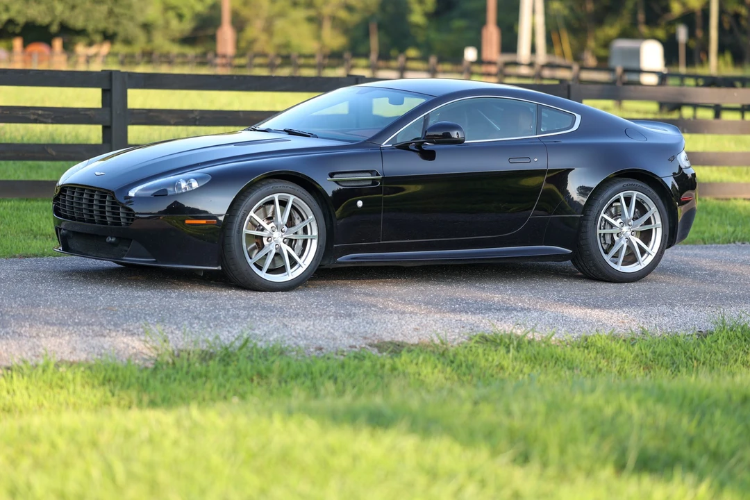 2014 Aston Martin V8 Vantage (2006-2017) - Image 13 of 31