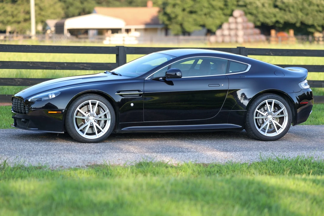2014 Aston Martin V8 Vantage (2006-2017) - Image 16 of 31