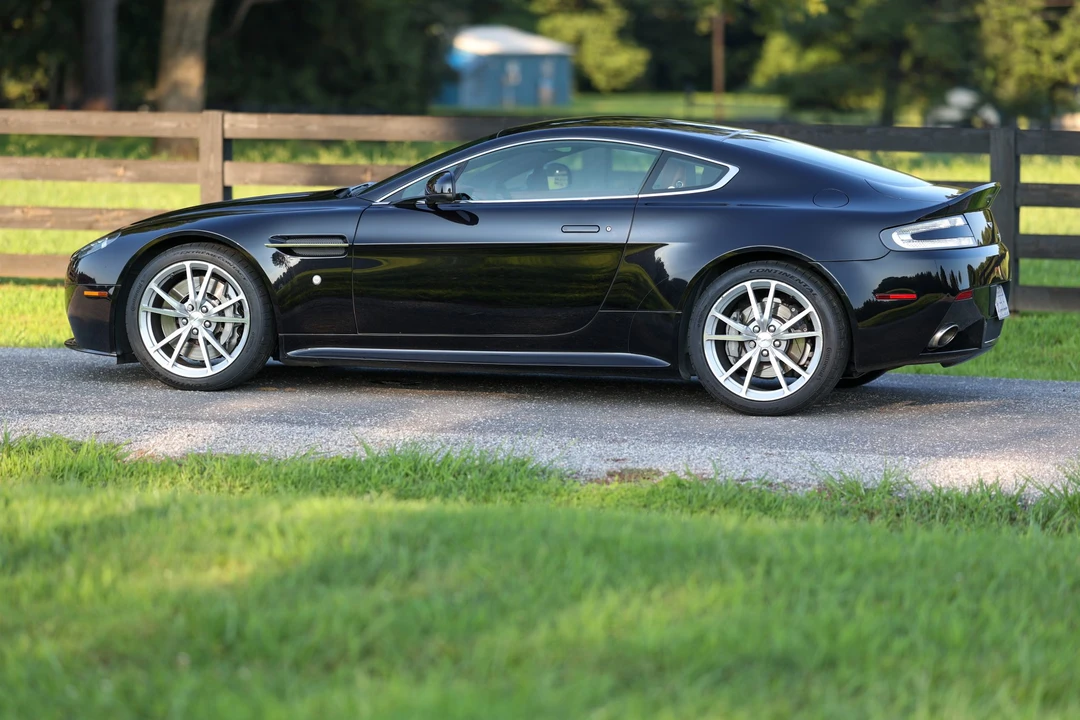 2014 Aston Martin V8 Vantage (2006-2017) - Image 18 of 31