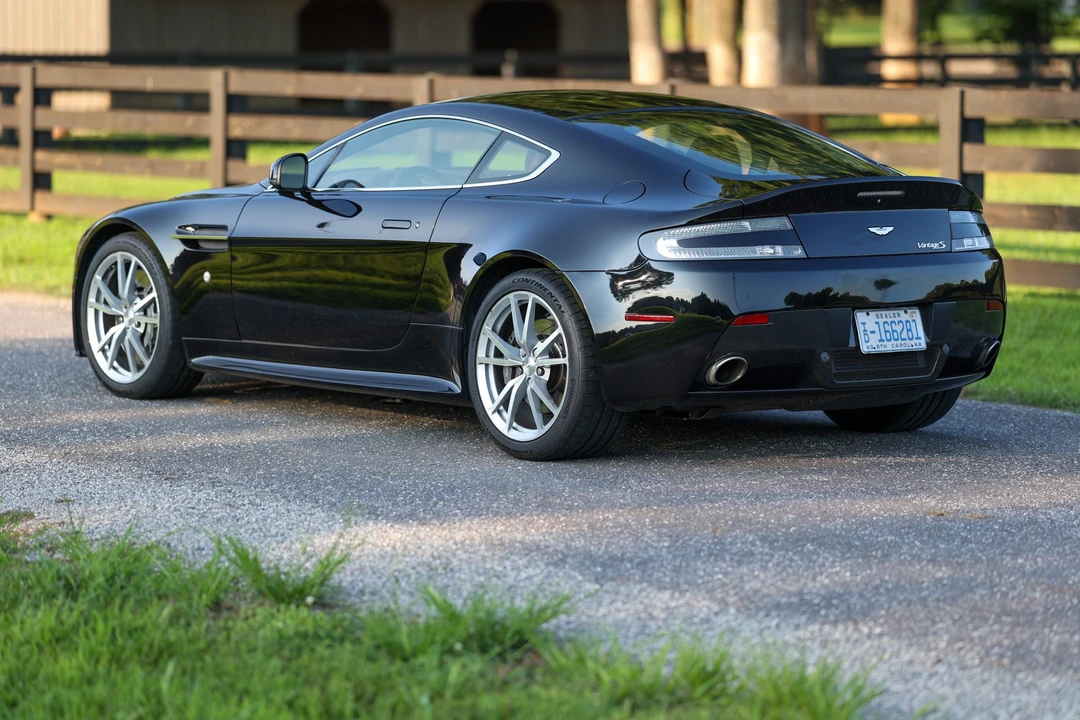 2014 Aston Martin V8 Vantage (2006-2017) - Image 21 of 31