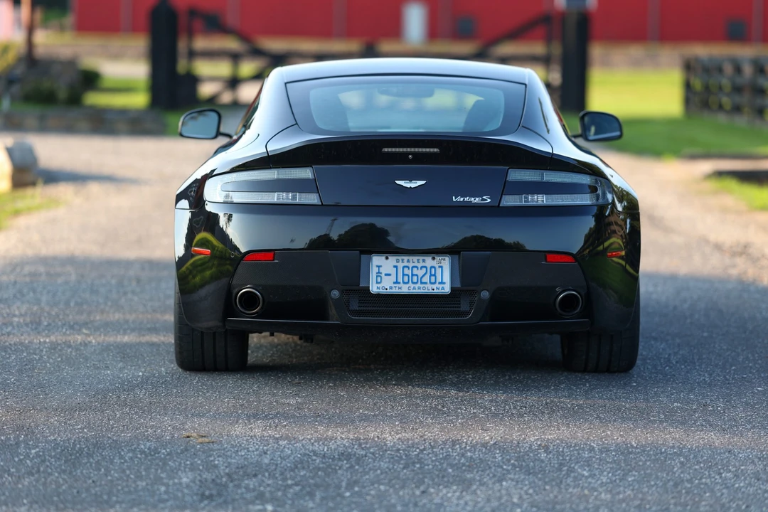 2014 Aston Martin V8 Vantage (2006-2017) - Image 26 of 31