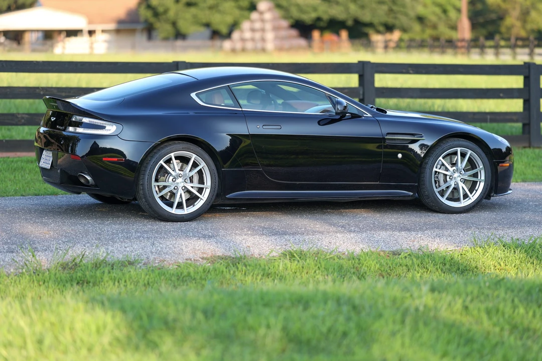2014 Aston Martin V8 Vantage (2006-2017) - Image 31 of 31