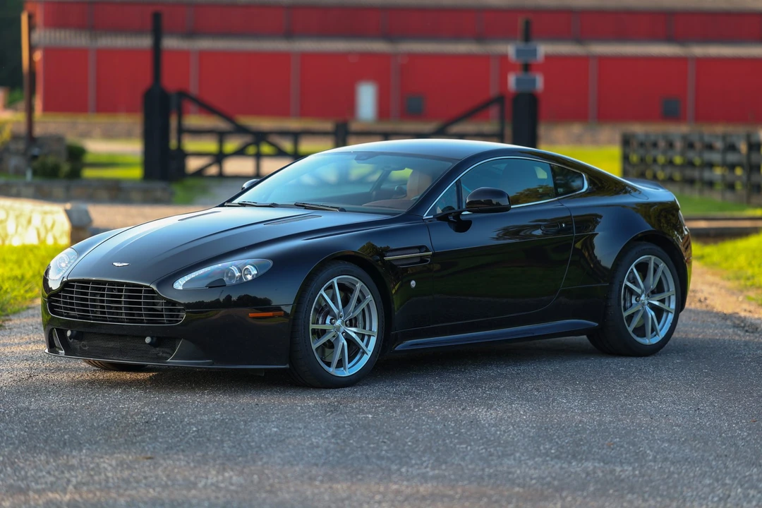 2014 Aston Martin V8 Vantage (2006-2017) - Image 10 of 31