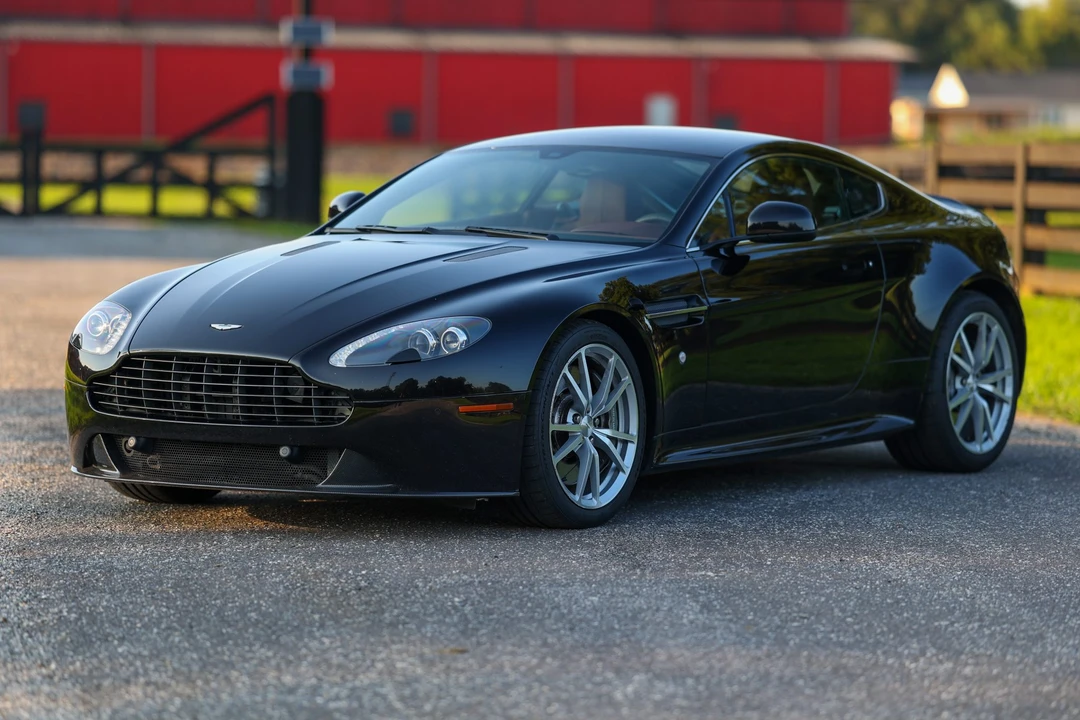2014 Aston Martin V8 Vantage (2006-2017) - Image 2 of 31