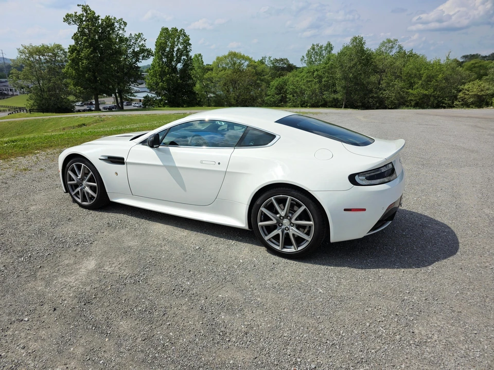 2014 Aston Martin V8 Vantage (2006-2017) - Image 8 of 31