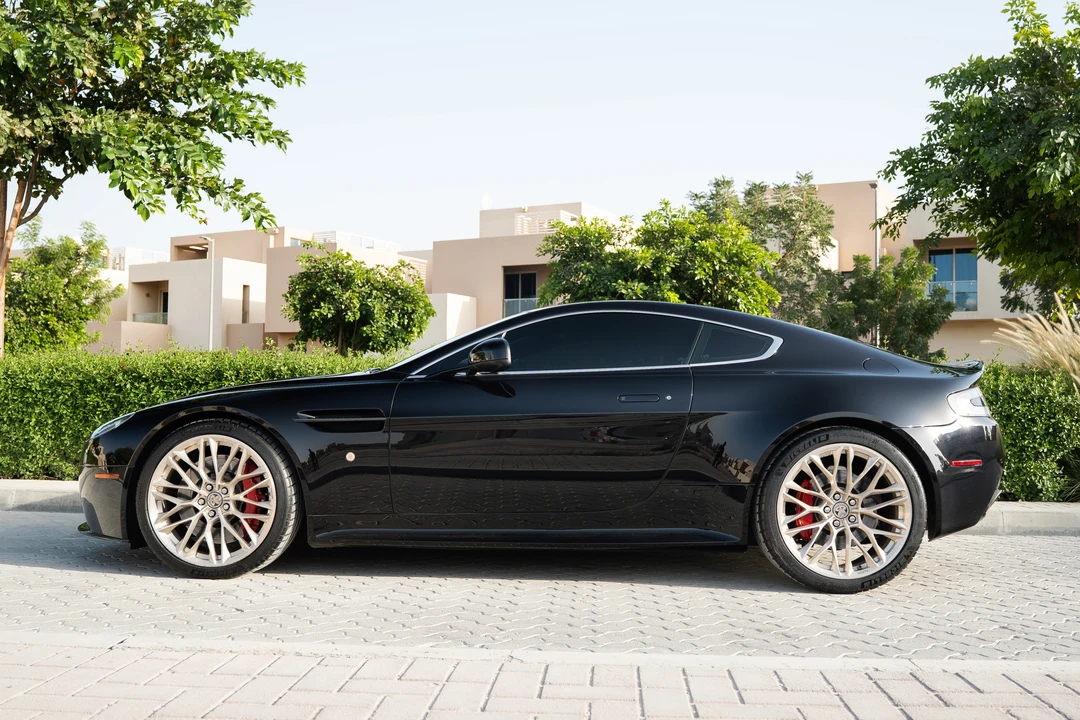 2014 Aston Martin V8 Vantage (2006-2017) - Image 4 of 31