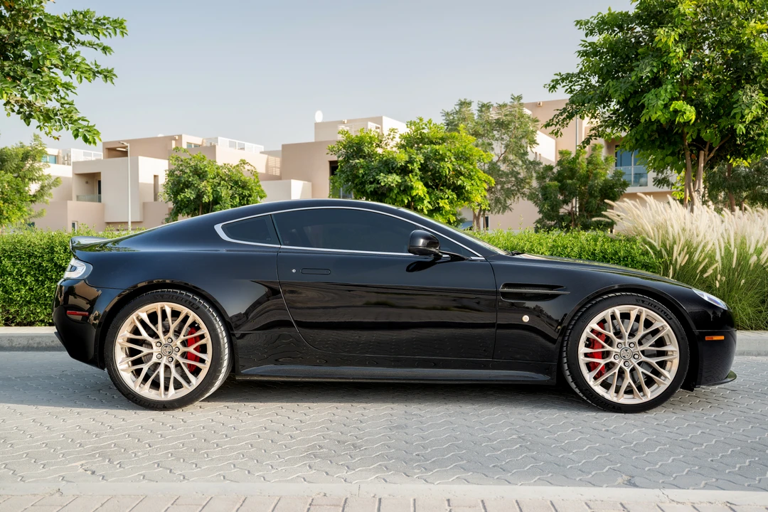 2014 Aston Martin V8 Vantage (2006-2017) - Image 8 of 31