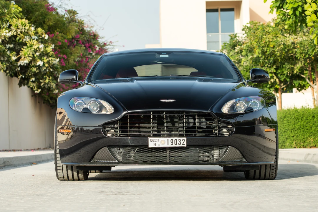 2014 Aston Martin V8 Vantage (2006-2017) - Image 2 of 31