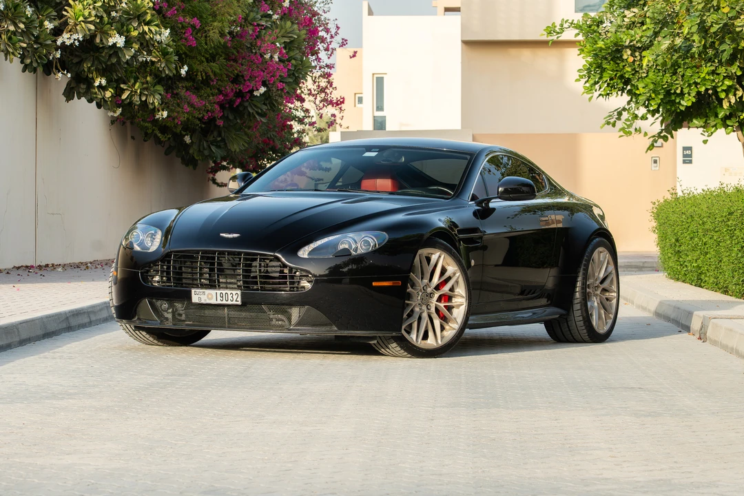 2014 Aston Martin V8 Vantage (2006-2017) - Image 3 of 31