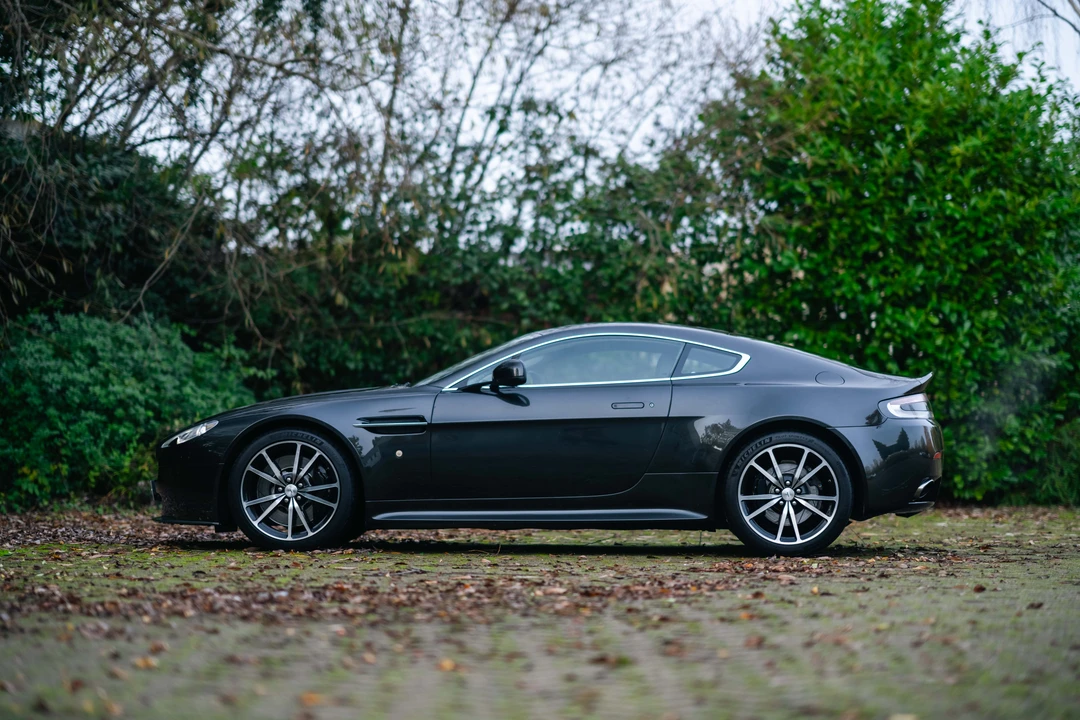 2014 Aston Martin V8 Vantage (2006-2017) - Image 5 of 31