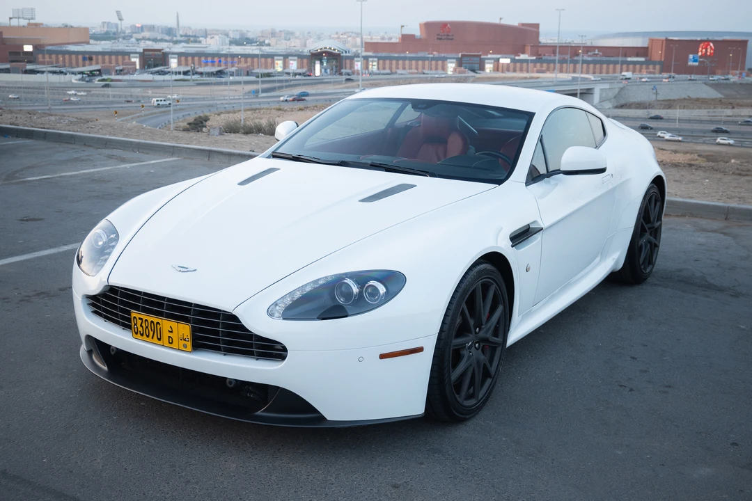 2014 Aston Martin V8 Vantage (2006-2017) - Image 9 of 31