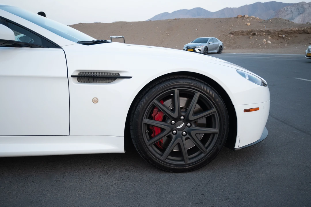2014 Aston Martin V8 Vantage (2006-2017) - Image 23 of 31