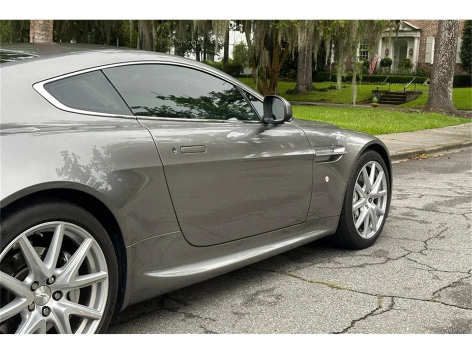 2014 Aston Martin V8 Vantage (2006-2017) - Image 5 of 31