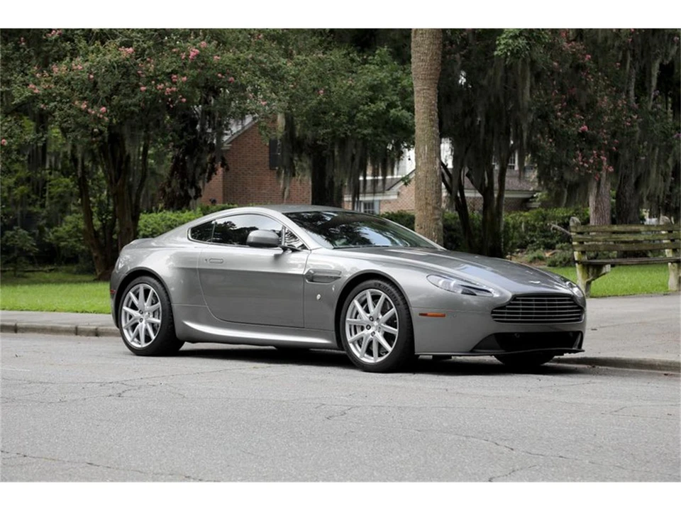 2014 Aston Martin V8 Vantage (2006-2017) - Image 2 of 31