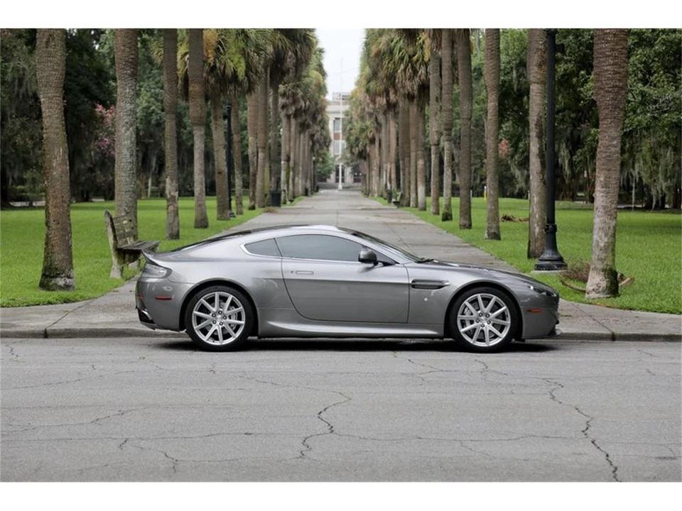 2014 Aston Martin V8 Vantage (2006-2017) - Image 3 of 31
