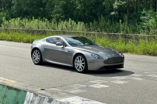 2014 Aston Martin V8 Vantage