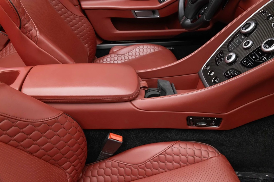 2014 Aston Martin Vanquish 2nd Gen - Image 18 of 31