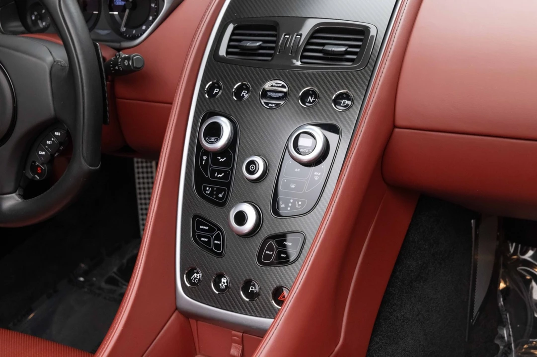 2014 Aston Martin Vanquish 2nd Gen - Image 14 of 31