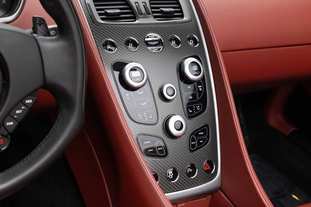2014 Aston Martin Vanquish 2nd Gen - Image 23 of 31
