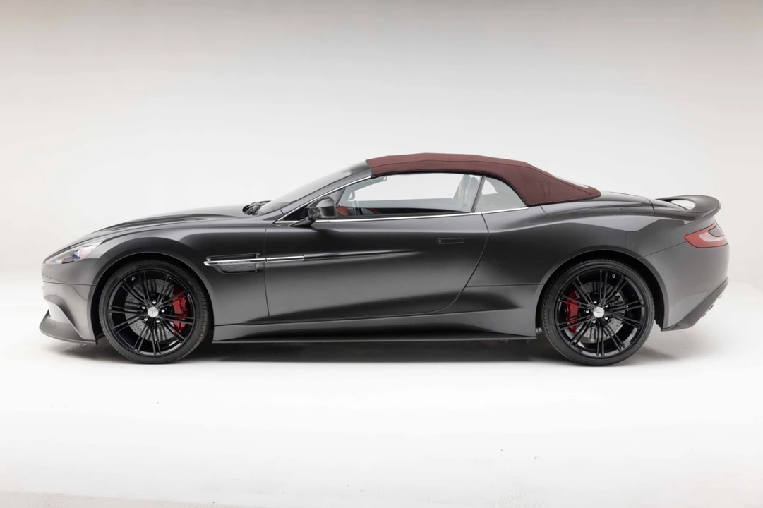 2014 Aston Martin Vanquish 2nd Gen - Image 28 of 31