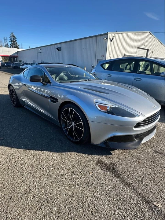 2014 Aston Martin Vanquish 2nd Gen - Image 2 of 8