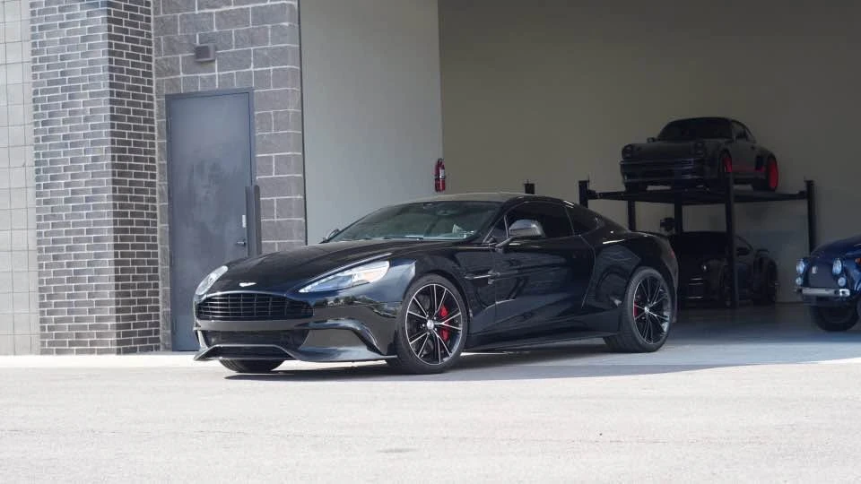 2014 Aston Martin Vanquish 2nd Gen - Image 2 of 20