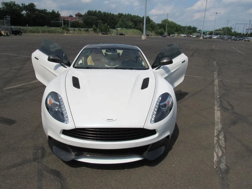 2014 Aston Martin Vanquish 2nd Gen - Image 2 of 20