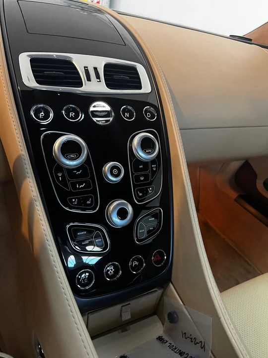 2014 Aston Martin Vanquish 2nd Gen - Image 13 of 21