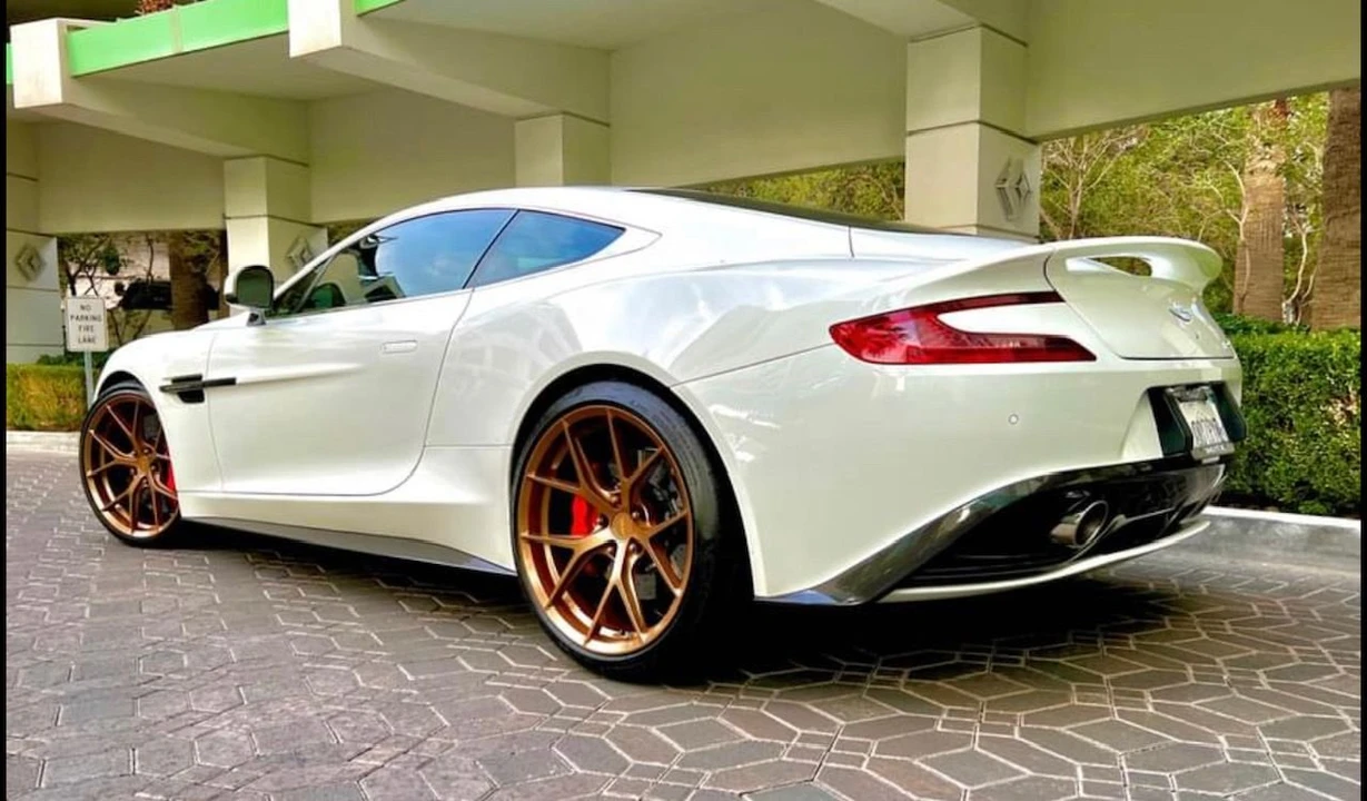 2014 Aston Martin Vanquish 2nd Gen - Image 3 of 21