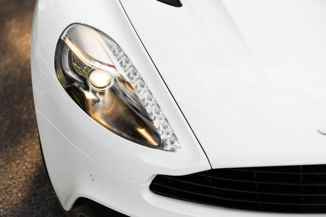 2014 Aston Martin Vanquish 2nd Gen - Image 22 of 31